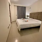 Solguest En De Lujo Εστεπόνα